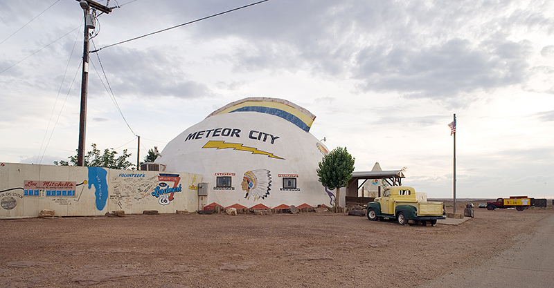 Photo of the Meteor City Trading Post along Route 66.