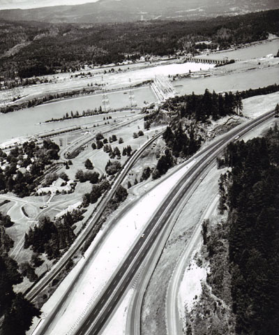 Oregon - East Bonneville Dam Interchange, Columbia River Highway, Interstate 84, Forest Highway Route 28.