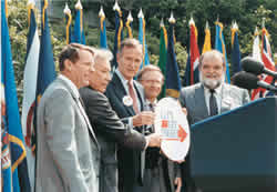 Pres. Bush, Sam Skinner, Hal Rives, Ray Chamberlain, Frank Francois