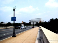 Photo: Approaching the Lincoln Memorial