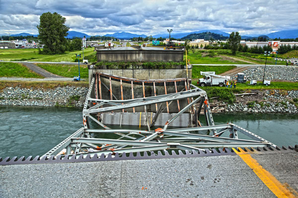 Skagit River Bridge damage