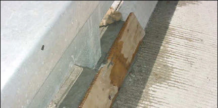 Figure 30. Concrete placement. Curb's side view