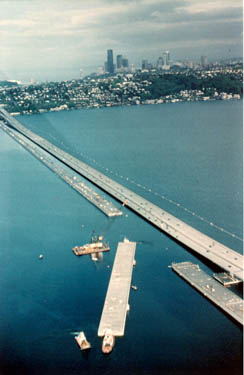 photo of a bridge.