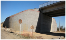 Photo. Retaining wall at Muros Talca (SW). Click here for more information.