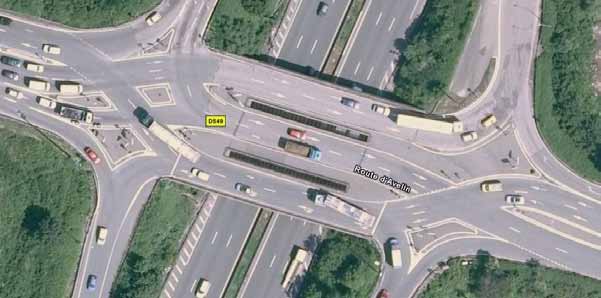 This is an aerial photo of a double cross diamond (DCD) interchange in Seclin, France.