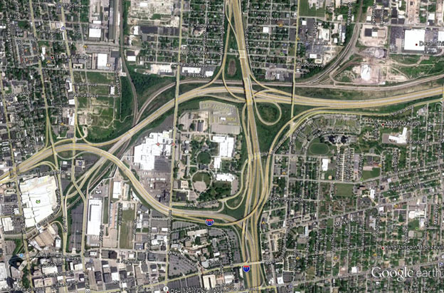 This figure shows an aerial photo of an interchange in Ohio that has several ramps within a constrained urban area.