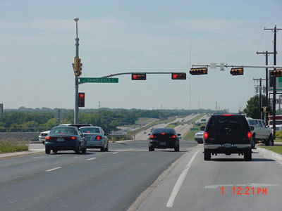 Photo: cars at a traffic light