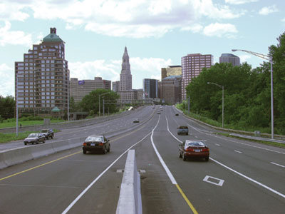 Drivers head west in the HOV lane from East Hartford toward the Founders Bridge