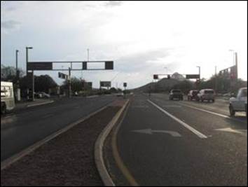 dual exclusive left turn lanes
