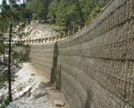 photo of a large mechanically stabilized earth wall
