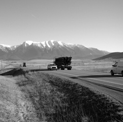 US 93 approaching the mountains