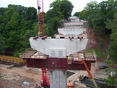 Construction of 400-foot tall bridge pier