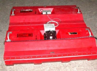 Photo of 100-MHz antenna