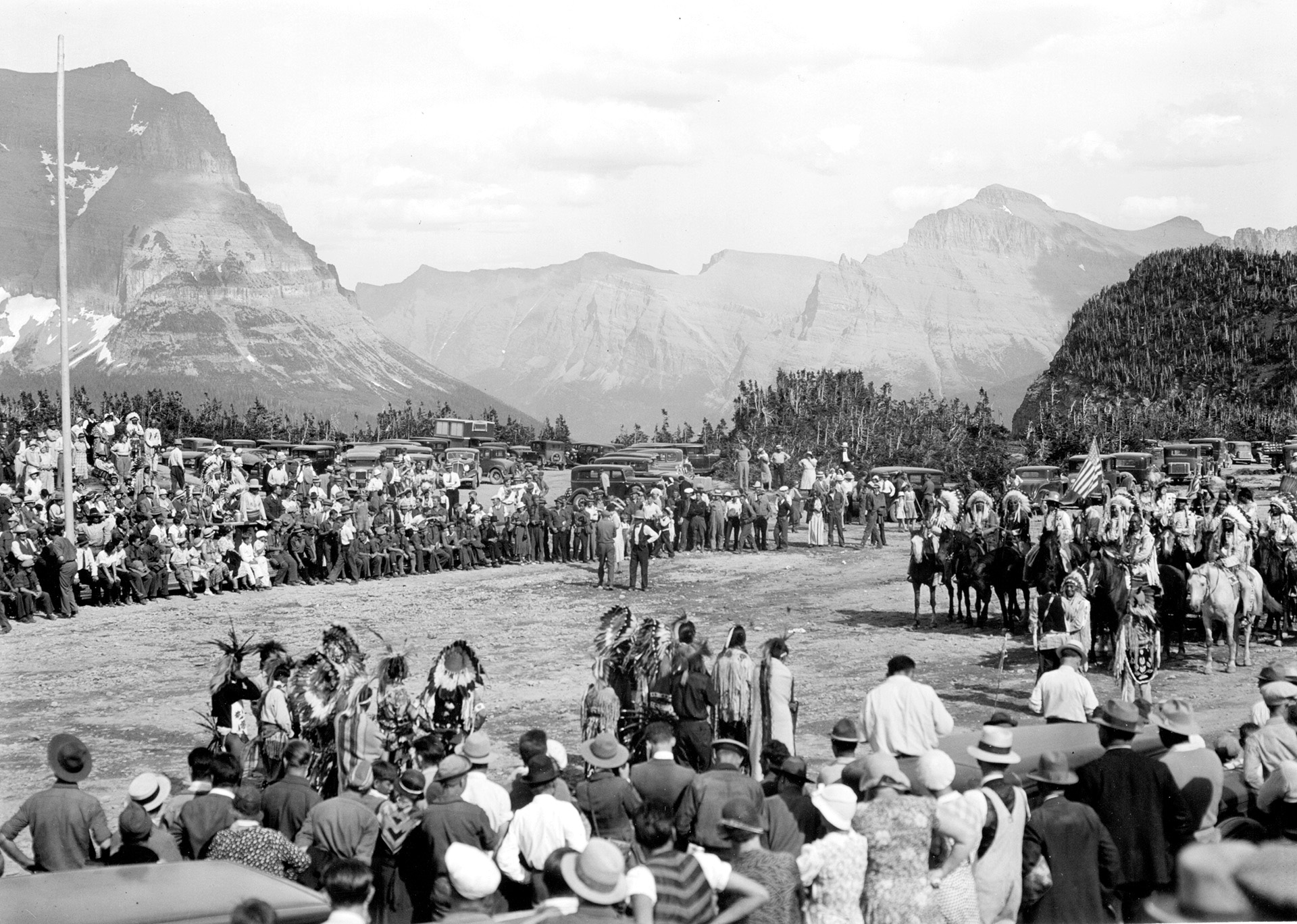 Over 4,000 people attended the dedication ceremony on July 15, 1933. (Glacier National Park Archives)