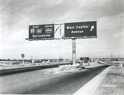 California - Interstate Guide Signs