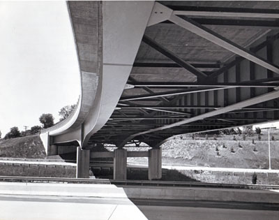 Curved girder bridge in Farmington over I-84 (Conn DOT photo)