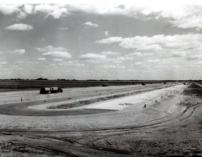 AASHO Road Test - Illinois Test Traffic on Loops.