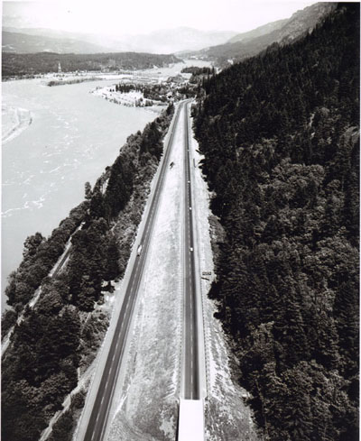 Oregon- Interstate I-84, Forest Highway Route 28; Bonneville Dam Interchange, Columbia River Highway.