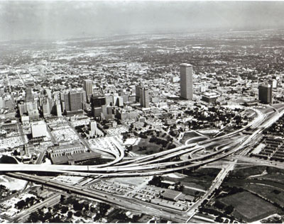The Capital Avenue interchange on Interstate Route 45, adjacent to downtown Houston, Tex. (The viaduct at the left was not yet open to traffic.)