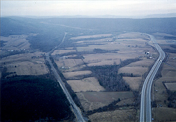 An aerial view of today's Pennylvania Turnpike and the stretch of old Turnpike.