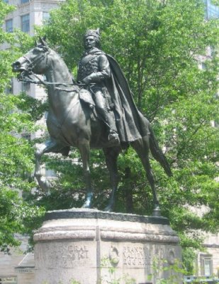 A statue honoring General Casimir Pulaski, a hero of the Revolutionary War, is located on the eastern edge of Freedom Plaza.