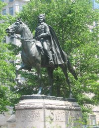 A statue honoring General Casimir Pulaski, a hero of the Revolutionary War, is located on the eastern edge of Freedom Plaza.
