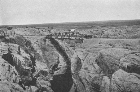 National Old Trails Road - Chevalon Creek Chasm near Holbrook, AZ