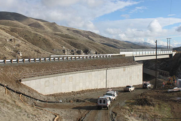 Photo of Burnt River Bridge, Oregon.