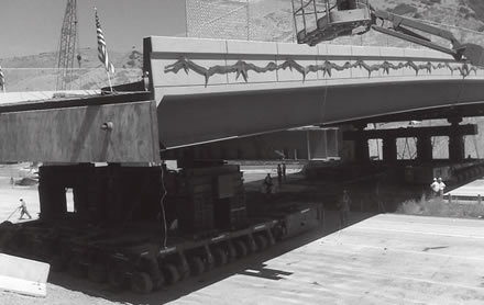 Self-propelled modular transporters moved an interstate bridge into place on a Utah project in just a weekend.