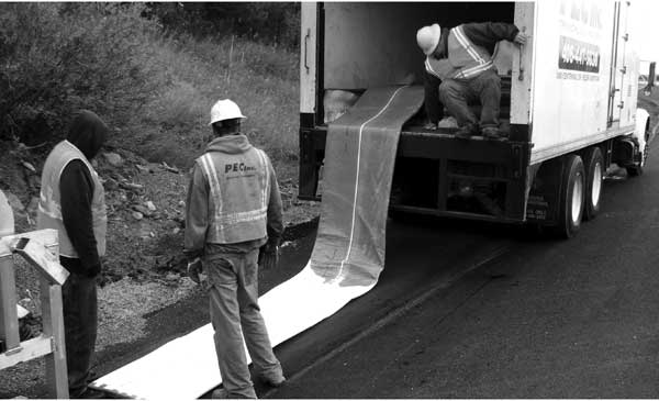 A new pipe installed inside the existing culvert eliminated the need for roadway excavation and traffic disruption.