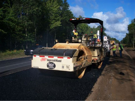 The use of performance contracting on the M-115 rehabilitation project enabled the contractor to offer a five-year pavement warranty.