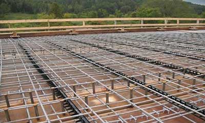 Stainless steel deck reinforcement increased the  bridge's durability.