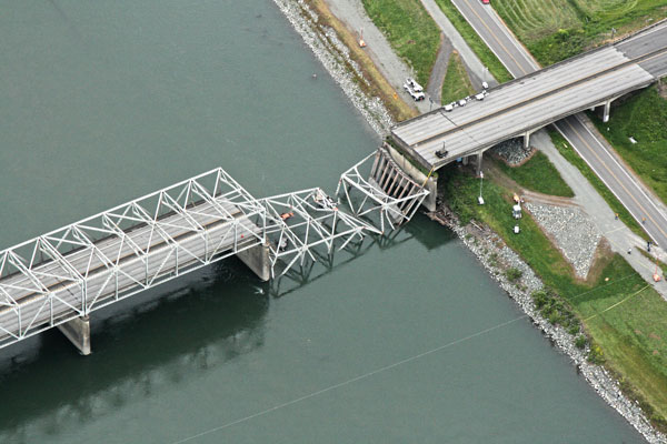 Skagit River Bridge damage