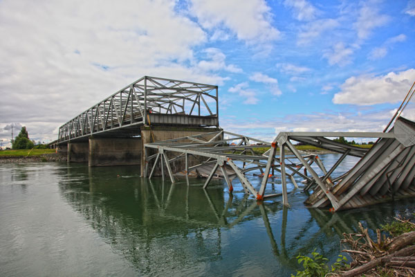 Skagit River Bridge damage