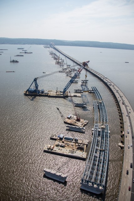 Photo of Tappan Zee Bridge replacement under construction.