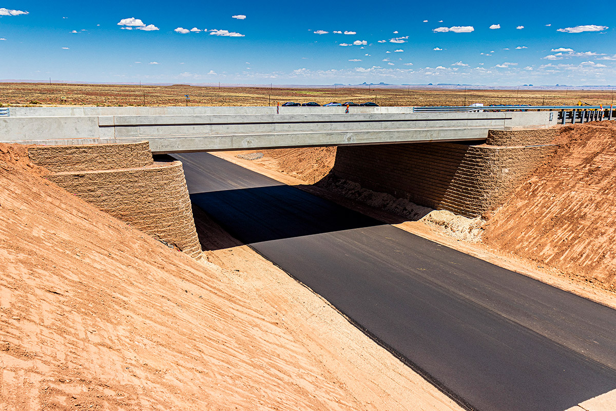 The Arizona Department of Transportation chose GRS-IBS to minimize motorist impact and expedite the replacement of an Interstate 40 bridge.
