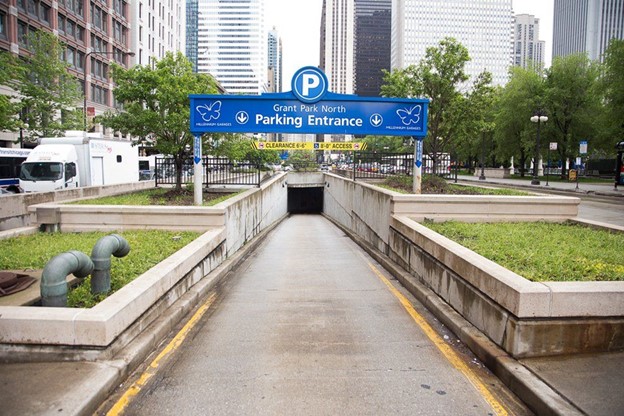 What to Know About Parking in Chicago, Illinois