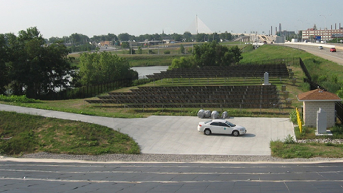 Veterans' Glass City Skyway Solar Array  - Toledo, Ohio