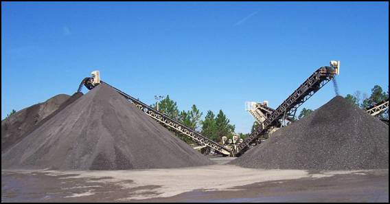 RAP processing and fine and coarse aggregate stockpiles at an asphalt concrete production plant