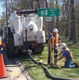 Photo: Utility Locating Via Non-Destructive Vacuum Exposure