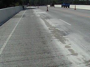 Figure 8. Photo. Bridge deck on U.S. 23. A view of the bridge deck after diamond grinding was performed.