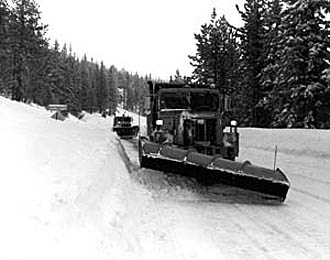 snow truck photo
