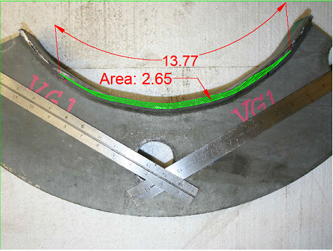 This photo shows the fracture surface. The crack has a total length of 13.77 inches along the outside diameter of the tube and a total area of 2.65 square inches.