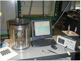 This photo shows the apparatus and the computer that monitor the test results.