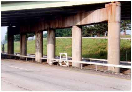 Figure 36. Photo. Pier 2 of the Campus Loop Bridge in Albany, NY. This photograph shows a general view of pier 2 of the Campus Loop Bridge in Albany, NY.