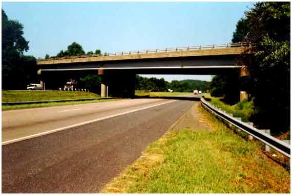 Figure 52. Photo. Route 631 over I-64 bridge in Charlottesville, VA. This photograph shows a general view of Route 631 over the I-64 bridge in Charlottesville, VA.