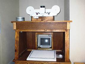 Figure 6.11. Photo. Equipment including computer monitor.