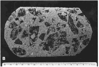The photo shows the surface of a concrete slice with aggregate as large as 40 millimeters. 