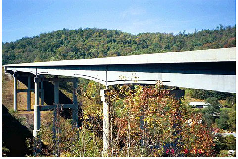 Figure 33. Photo. Bridge Carrying Westbound Lanes of U.S. I-68 near LaVale, MD. This photo shows the side and supporting columns of the bridge.