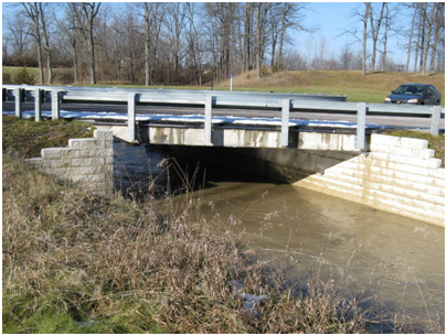 Photo. Vine Street Bridge. Click here for more information.